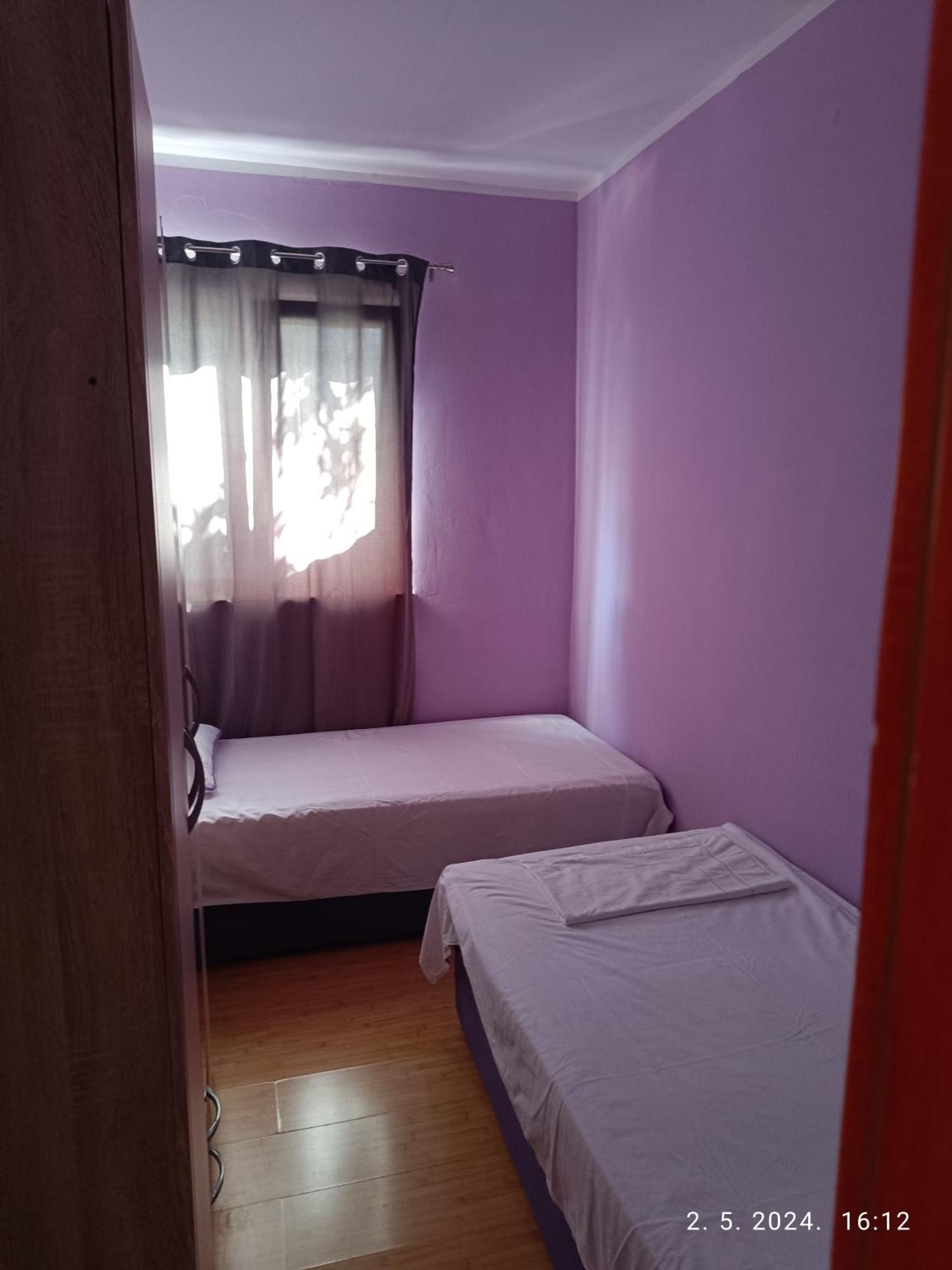 Appartamento Leonica Omiš Esterno foto