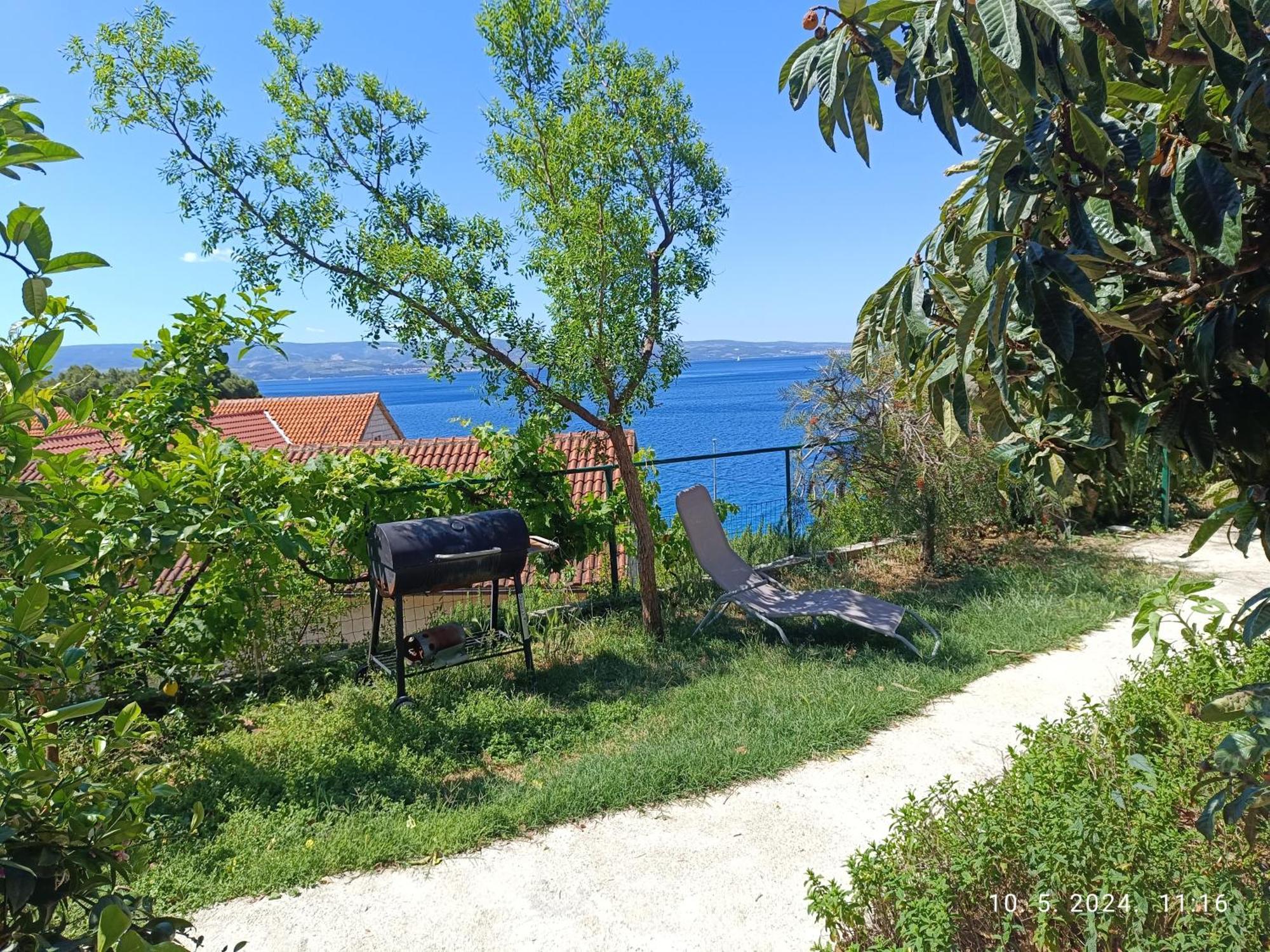 Appartamento Leonica Omiš Esterno foto